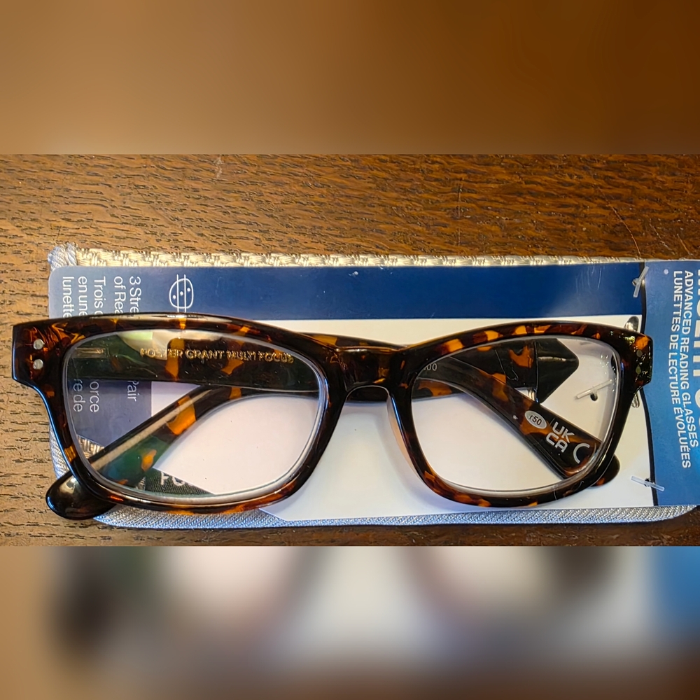 NEW Foster Grant Tortoise Shell Multi Focus Advance Reading Glasses +2.00 & case